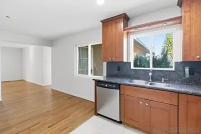  2574 Crestline Dr, Lemon Grove, CA 91945 - Photo 4