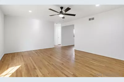  2574 Crestline Dr, Lemon Grove, CA 91945 - Photo 8