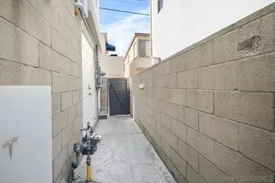  710 Verona Court, San Diego, CA 92109 - Photo 14