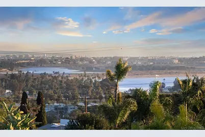  2561 Loring St, San Diego, CA 92109 - Photo 24