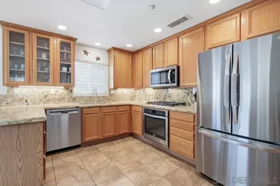  6377 Alexandri Cir, Carlsbad, CA 92011 - Photo 12