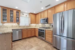 6377 Alexandri Cir, Carlsbad, CA 92011 - Photo 12