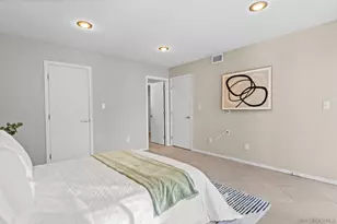 2552 Navarra Dr, Carlsbad, CA 92009 - Photo 20