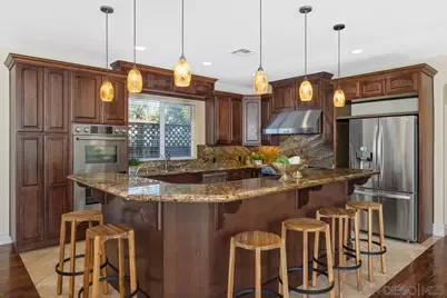  633 Del Mar Ave., Chula Vista, CA 91910 - Photo 6