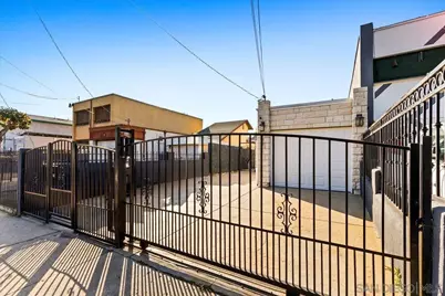  430 S 33rd St, San Diego, CA 92113 - Photo 42