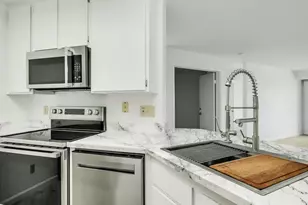 7087 Camino Degrazia, San Diego, CA 92111 - Photo 4