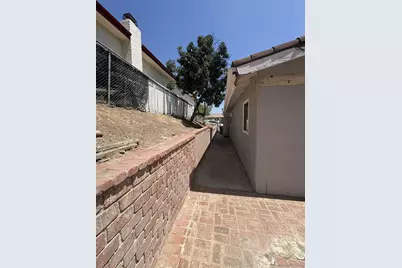  12571 Henzie Place, Granada Hills, CA 91344 - Photo 20