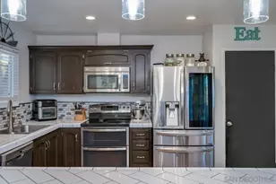 14027 Hermosillo Way, Poway, CA 92064 - Photo 12