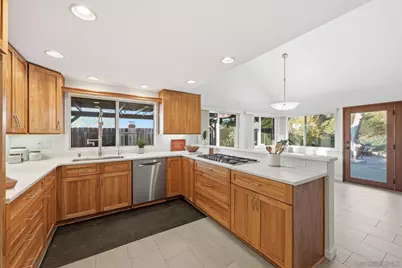  17570 Montero Rd, San Diego, CA 92128 - Photo 12