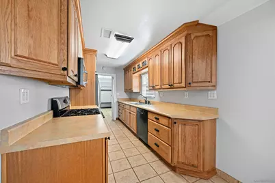  1915 Englewood Dr., Lemon Grove, CA 91945 - Photo 4