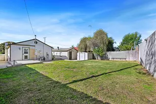 1915 Englewood Dr, Lemon Grove, CA 91945 - Photo 14