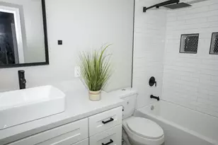 5548 Riley St, San Diego, CA 92110 - Photo 10