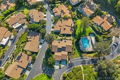  2047 Caminito Circulo Norte, La Jolla, CA 92037 - Photo 46