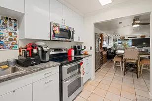 2540 Clairemont Dr, San Diego, CA 92117 - Photo 20