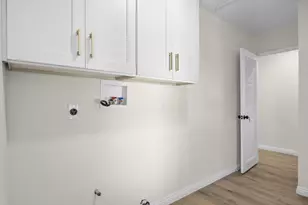 12540 Lomica Dr, San Diego, CA 92128 - Photo 10