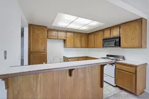 387 N Melrose Dr, Vista, CA 92083 - Photo 14