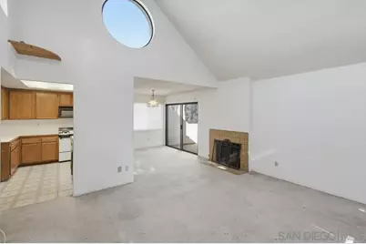  387 N Melrose Dr #D, Vista, CA 92083 - Photo 8