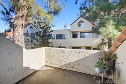  387 N Melrose Dr #D, Vista, CA 92083 - Photo 18