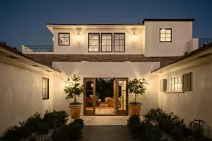 8901 Nottingham Pl, La Jolla, CA 92037 - Photo 2