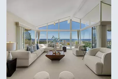  6424 El Camino Del Teatro, La Jolla, CA 92037 - Photo 2