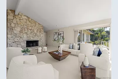  6424 El Camino Del Teatro, La Jolla, CA 92037 - Photo 8