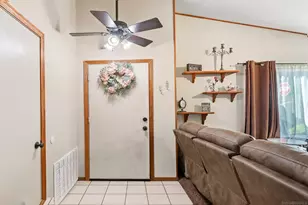 1904 Woodland Glen, Escondido, CA 92027 - Photo 4