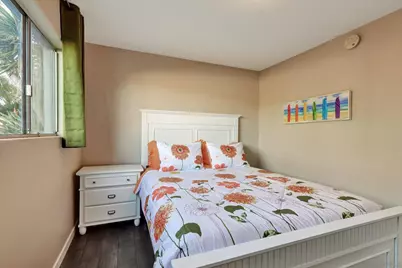  2002 Mendocino Blvd, San Diego, CA 92107 - Photo 38