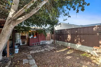  2747 Fairfield St, San Diego, CA 92110 - Photo 24