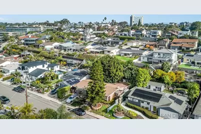  2747 Fairfield St, San Diego, CA 92110 - Photo 4