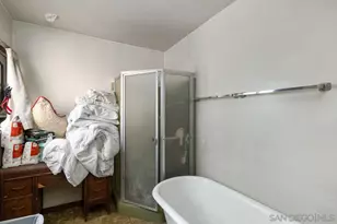 2747 Fairfield St, San Diego, CA 92110 - Photo 18