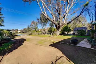 14153 Ezra Ln, Poway, CA 92064 - Photo 34