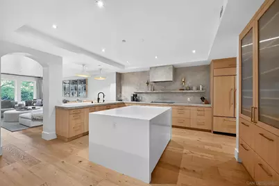  1040 Genter Street #203, La Jolla, CA 92037 - Photo 8