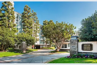  13078 Mindanao Way #101, Marina del Rey, CA 90292 - Photo 2