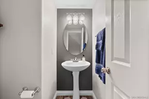 10240 Daybreak Ln, Santee, CA 92071 - Photo 18