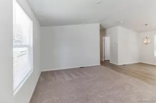 22899 Byron Rd, Crestline, CA 92325 - Photo 18