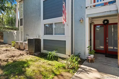  1564 Tanglewood Ln #19, Escondido, CA 92029 - Photo 2