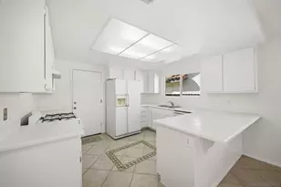 242 Manzanita Dr, Oceanside, CA 92057 - Photo 16