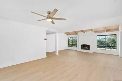  363 Tumble Creek Ln, Fallbrook, CA 92028 - Photo 10