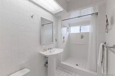  2841 Nipoma St, San Diego, CA 92106 - Photo 24