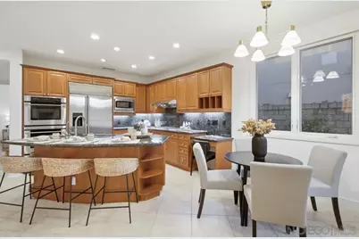  5448 Caminito Bayo, La Jolla, CA 92037 - Photo 16
