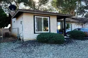 5478 Evelyn Dr, Banning, CA 92220 - Photo 2