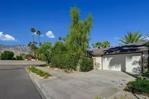 2118 S Gene Autry Trail, Palm Springs, CA 92264 - Photo 2