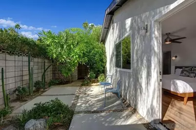  2118 S Gene Autry Trl, Palm Springs, CA 92264 - Photo 22