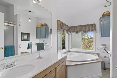  300 Thornton Dr #4, El Cajon, CA 92021 - Photo 32