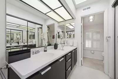  4595 Chateau Drive, San Diego, CA 92117 - Photo 18