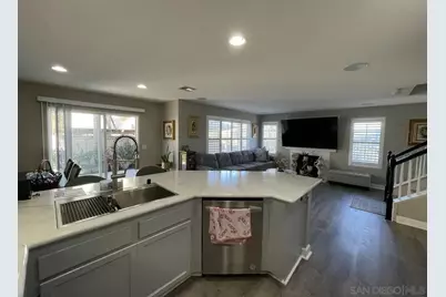  843 Caminito Las Olas, Chula Vista, CA 91911 - Photo 6