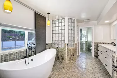  9945 Alto Dr, La Mesa, CA 91941 - Photo 32