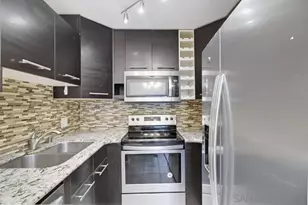 4060 Rosenda Ct, San Diego, CA 92122 - Photo 12