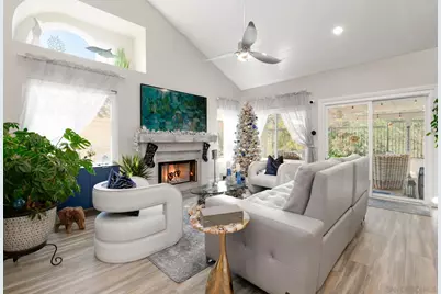  2227 Medina Gln, Escondido, CA 92026 - Photo 2