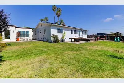  1129 Bonita Dr, Encinitas, CA 92024 - Photo 10